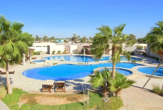 Caracoles resort pools with shaded seating
