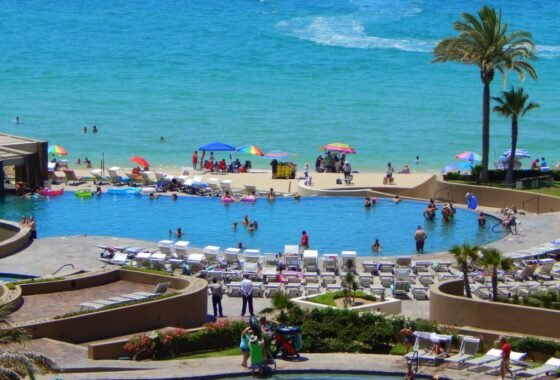 Las Palomas Resort Negative edge pools